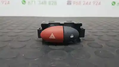 Piesă de schimb auto la mâna a doua avertizare pentru renault twingo dynamique referințe oem iam   
