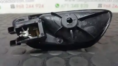 Pezzo di ricambio per auto di seconda mano maniglia interna anteriore destra per renault megane iv berlina 5p gt-line riferimenti oem iam 826725403r  