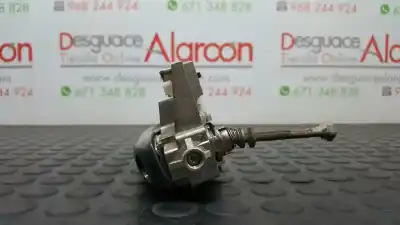 Pièce détachée automobile d'occasion poignée de porte avant gauche pour peugeot 407 sw sr confort références oem iam 9680947280  
