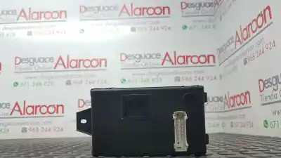 Peça sobressalente para automóvel em segunda mão módulo electrónico do fecho central por dacia sandero stepway referências oem iam 8201013757