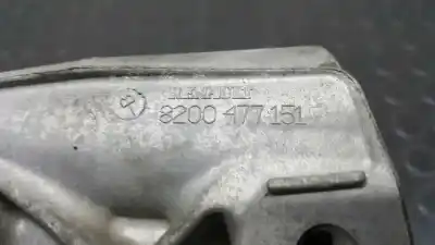 Second-hand car spare part right engine support for renault clio iii exception oem iam references 8200477151  