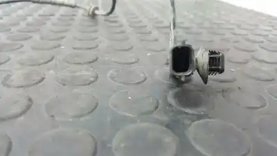 Peça sobressalente para automóvel em segunda mão sensor abs por renault clio iv limited referências oem iam   