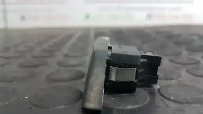 Автозапчасти б/у переключатель блокировки дверей за audi a6 berlina (4f2) 2.7 tdi ссылки oem iam 4f1962107a  