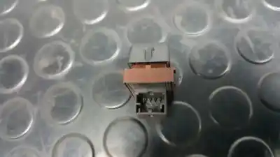 Автозапчасти б/у кнопка багажника за audi a5 coupe (8t) 2.7 tdi ссылки oem iam 8k0959831  