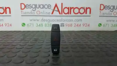 Peça sobressalente para automóvel em segunda mão INTERRUPTOR 4 PISCAS - EMERGÊNCIA por BMW SERIE 1 BERLINA (E81/E87)  Referências OEM IAM 694560302  61319196712