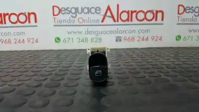Peça sobressalente para automóvel em segunda mão botão / interruptor elevador vidro traseiro esquerdo por mercedes-benz clase c (w203) familiar c 200 t cdi (la) (203.207) referências oem iam a2038200210