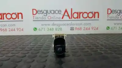 Peça sobressalente para automóvel em segunda mão botão / interruptor elevador vidro traseiro direito por mercedes-benz clase c (w203) familiar c 200 t cdi (la) (203.207) referências oem iam a2038200210