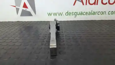 Автозапчастина б/у задня опора двигуна для volkswagen passat variant (3c5) advance посилання на oem iam 3k13355361  