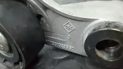 Автозапчасти б/у вспомогательный натяжитель ремня за renault megane i scenic (ja0) motor 1.9 ltr. - 72 kw dti diesel cat ссылки oem iam 77001023950  8200104754
