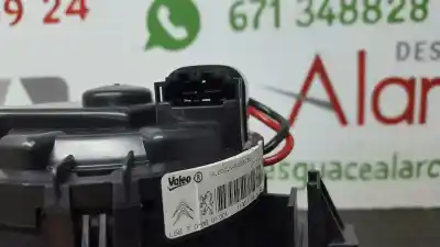 Pièce détachée automobile d'occasion moteur de chauffage pour peugeot 208 allure références oem iam 1608182080  t1013140a