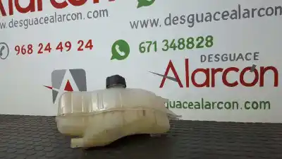 Second-hand car spare part coolant expansion tank for renault clio iii expression oem iam references 8200304083