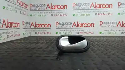 Second-hand car spare part interior left front handle for renault clio iii expression oem iam references 8200310579