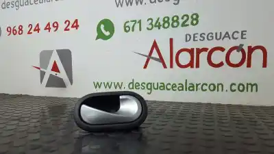 Peça sobressalente para automóvel em segunda mão puxador interior dianteiro direito por renault clio iii confort dynamique referências oem iam 8200310580