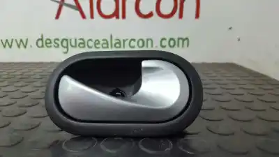 Second-hand car spare part interior right front handle for renault clio iii confort dynamique oem iam references 8200310580  310580