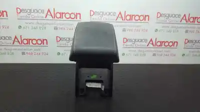 Автозапчастина б/у центральний подлокник для skoda yeti elegance посилання на oem iam 5l0864207c  