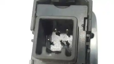 Second-hand car spare part rear left power window switch for toyota corolla verso (r1) motor 2.2 136 oem iam references 848010f030  848010f030bo Second-hand car spare part rear left power window switch for toyota corolla verso (r1) motor 2.2 136 oem iam references 848010f030  848010f030bo