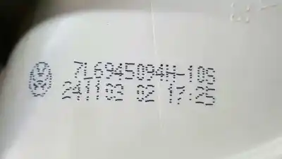 Автозапчастина б/у правий ліхтар для volkswagen touareg (7l6) 2.5 tdi dpf посилання на oem iam 7l6945094h 7l6945094f 7l6945094r