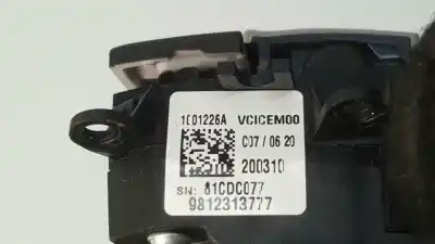 Peça sobressalente para automóvel em segunda mão comandos do volante por peugeot 208 (p21e) 208 ii (uj) allure referências oem iam 9812313777  98123137zd