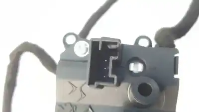Peça sobressalente para automóvel em segunda mão comandos do volante por peugeot 208 (p21e) 208 ii (uj) allure referências oem iam 9812313777  98123137zd