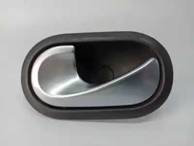 Tweedehands auto-onderdeel binnenhandgreep links voor voor renault scenic ii confort expression oem iam-referenties 8200028487