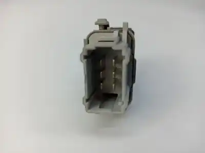 Second-hand car spare part right front power window switch for renault scenic ii confort expression oem iam references 2808202 525923h 315027b