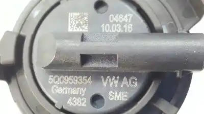Peça sobressalente para automóvel em segunda mão sensor por audi a3 sportback (8va) attraction referências oem iam 5q0959354  