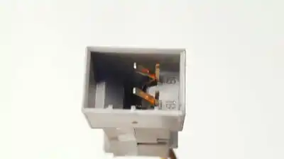 Peça sobressalente para automóvel em segunda mão airbag dianteiro direito por bmw serie 1 berlina (e81/e87) 118d referências oem iam 72127140562 09b3212a0516a 86714056209a