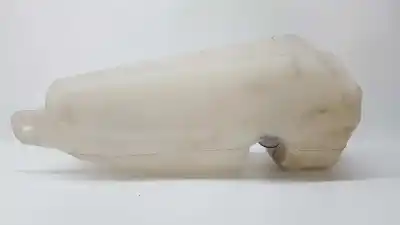 Second-hand car spare part windscreen washer bottle for dacia duster adventure oem iam references 8200609549 8200210002 8200440772