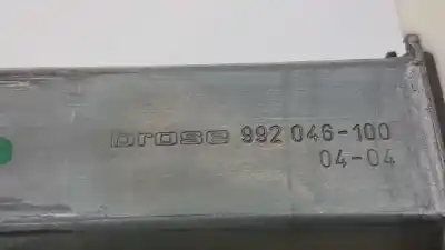 Автозапчастина б/у регулятор переднього правого скла для toyota corolla (e12) 2.0 d-4d sol sedán посилання на oem iam 0130822032  992046100