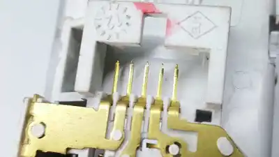 Pezzo di ricambio per auto di seconda mano luce interna per renault clio iii collection riferimenti oem iam 8200074362  