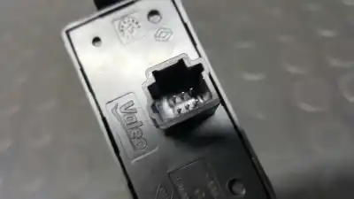 Peça sobressalente para automóvel em segunda mão interruptor 4 piscas - emergência por renault megane iii sport tourer (2009->) 1.6 bose edition [1.6 ltr. - 96 kw dci diesel fap] referências oem iam   