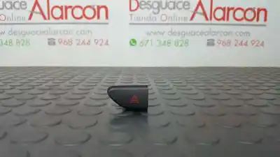 Second-hand car spare part hazard warning lights for renault clio iv limited oem iam references 252907372r