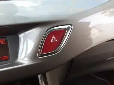Second-hand car spare part hazard warning lights for citroen c3 picasso exclusive oem iam references 96669616kr
