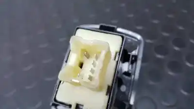 Second-hand car spare part right front power window switch for renault kangoo emotion oem iam references   