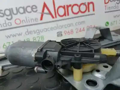 Second-hand car spare part passenger side right window regulator for renault kangoo furgón compact comfort oem iam references 807209565r  807207012r