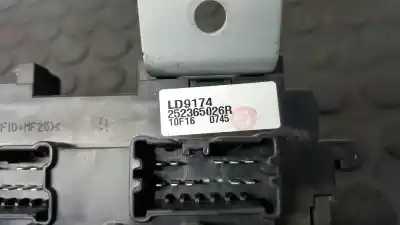 Second-hand car spare part fuse box unit for renault koleos dynamique oem iam references 2523652026r 10f160745 2523652026r