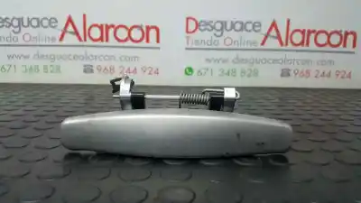 Peça sobressalente para automóvel em segunda mão puxador exterior frente direito por dacia sandero stepway referências oem iam 0501851