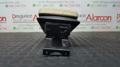 Pièce détachée automobile d'occasion accoudoir central pour peugeot 407 2.0 16v hdi fap références oem iam 7589e7  