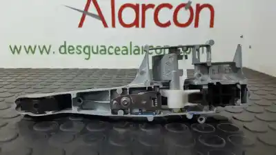 Pièce détachée automobile d'occasion poignée de porte avant droite pour peugeot 208 allure références oem iam 9680168580  