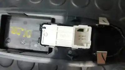 Pezzo di ricambio per auto di seconda mano interruttore alzacristalli anteriore destro per peugeot 208 allure riferimenti oem iam   
