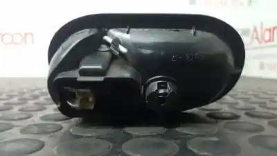 Second-hand car spare part interior right front handle for renault clio iii expression oem iam references 8200310580  
