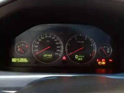 Pièce détachée automobile d'occasion compteur de vitesse tableau de bord pour volvo s60 berlina 2.4 d références oem iam 8251284 30682277 36050527 