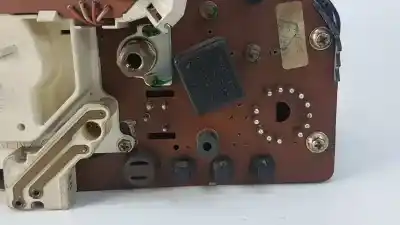 Pièce détachée automobile d'occasion compteur de vitesse tableau de bord pour mercedes-benz clase c (w201) berlina e 190 (201.024) références oem iam 87001131  