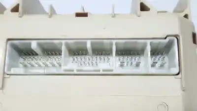 Peça sobressalente para automóvel em segunda mão caixa de fusíveis e relés por lexus rx 400h referências oem iam  012506 gl2gjln