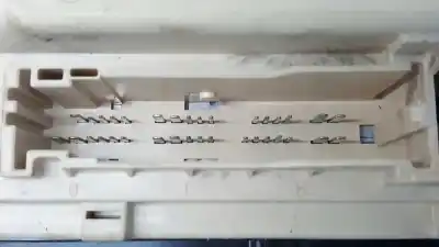 Peça sobressalente para automóvel em segunda mão caixa de fusíveis e relés por lexus rx 400h referências oem iam  012506 gl2gjln