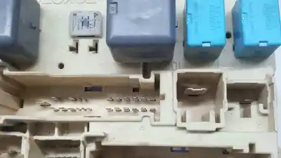 Peça sobressalente para automóvel em segunda mão caixa de fusíveis e relés por lexus rx 400h referências oem iam  012506 gl2gjln