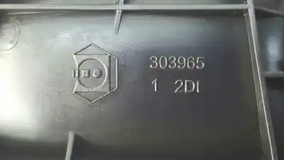 Автозапчастина б/у внутрішня задня права ручка для peugeot 208 access посилання на oem iam 96555516vv  303965