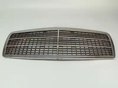 Peça sobressalente para automóvel em segunda mão GRELHA FRONTAL por MERCEDES-BENZ CLASE C (W202) BERLINA  Referências OEM IAM 2028880023  A2028880023