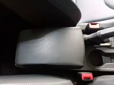 Second-hand car spare part center console for seat leon (5f1) i-tech oem iam references 5f0864207a  5f0864207azq2