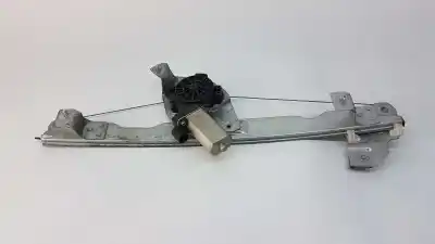 Second-hand car spare part passenger side right window regulator for dacia duster laureate 4x2 oem iam references 807206838r